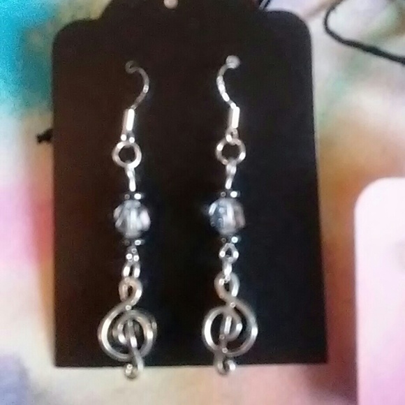 earrings - Picture 8 of 8